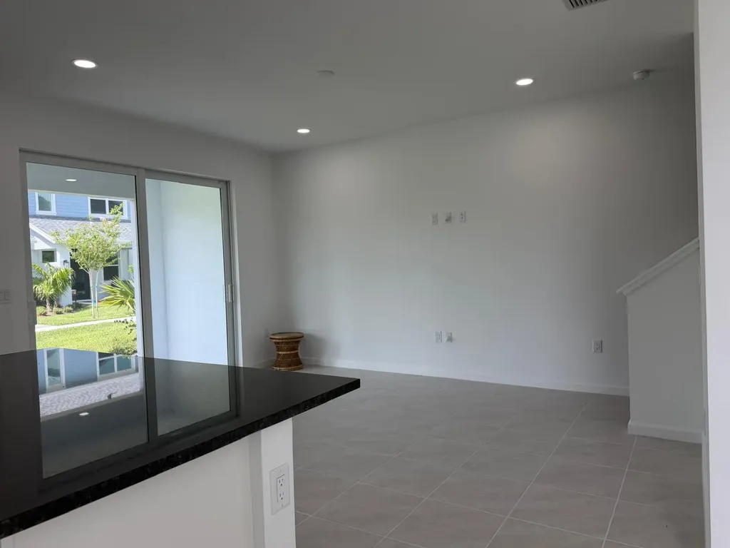 4402 Longwood Lake Square Westlake FL 33470