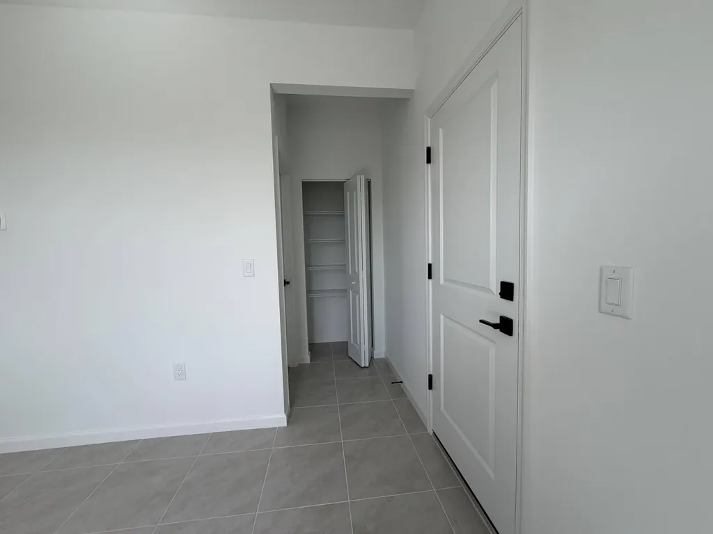 4402 Longwood Lake Square Westlake FL 33470