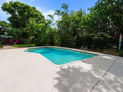 1515 Crescent Drive Lake Park FL 33403