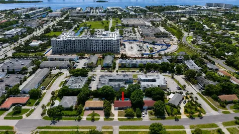 1515 Crescent Drive Lake Park FL 33403