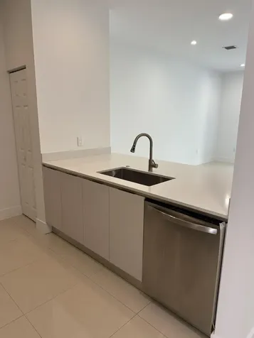 815 NE 17th Avenue Fort Lauderdale FL 33304