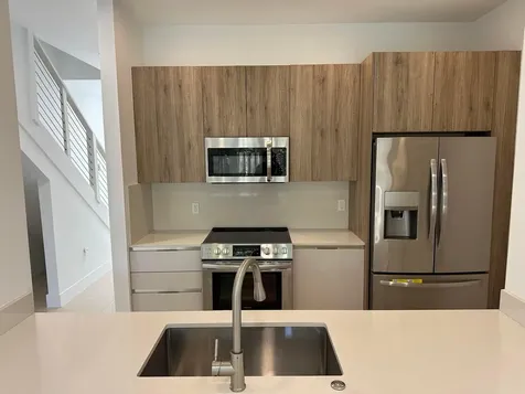 815 NE 17th Avenue Fort Lauderdale FL 33304