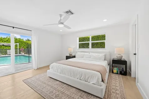 44 Fort Royal Isle Fort Lauderdale FL 33308