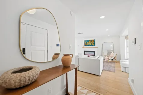44 Fort Royal Isle Fort Lauderdale FL 33308