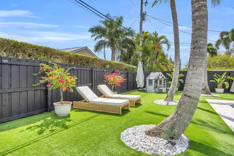 366 Elm Avenue Tequesta FL 33469