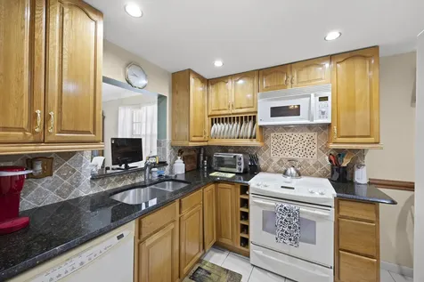 2975 SW 22nd Avenue Delray Beach FL 33445