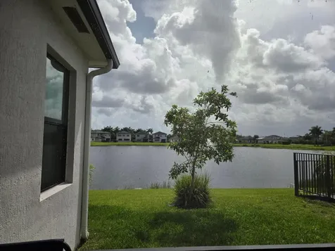 7522 Moonrise Drive Lake Worth FL 33467
