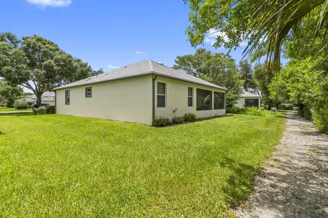 1930 Easthampton Terrace Vero Beach FL 32966