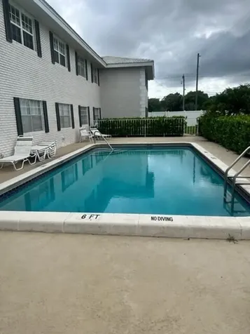 299 SW 7th Street Boca Raton FL 33432