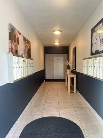 299 SW 7th Street Boca Raton FL 33432