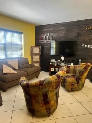 299 SW 7th Street Boca Raton FL 33432