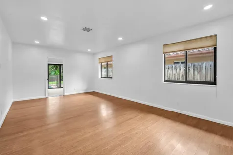 3020 N 34th Street Hollywood FL 33021