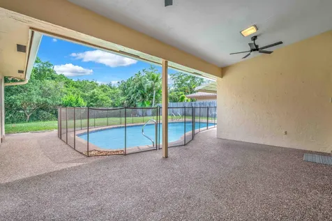 3020 N 34th Street Hollywood FL 33021