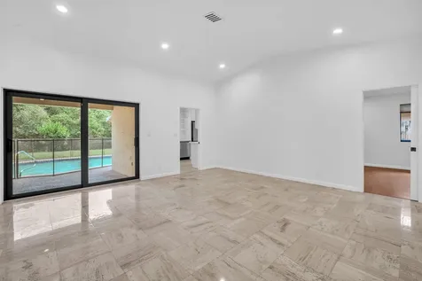3020 N 34th Street Hollywood FL 33021