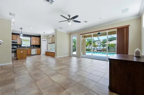 8113 Bautista Way Palm Beach Gardens FL 33418