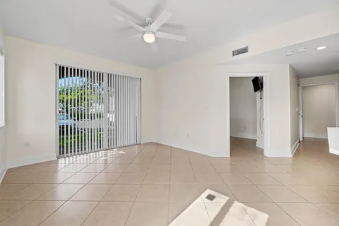 1000 Scotia Drive Hypoluxo FL 33462