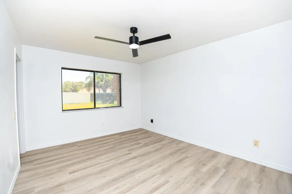 2262 SE Tile Terrace Port St Lucie FL 34952