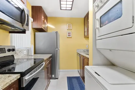 3246 NW 102nd Terrace Coral Springs FL 33065