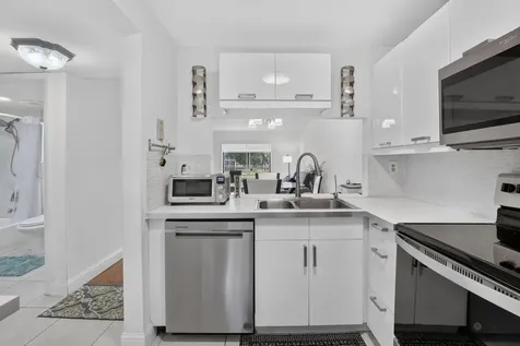 2793 NW 104th Avenue Sunrise FL 33322