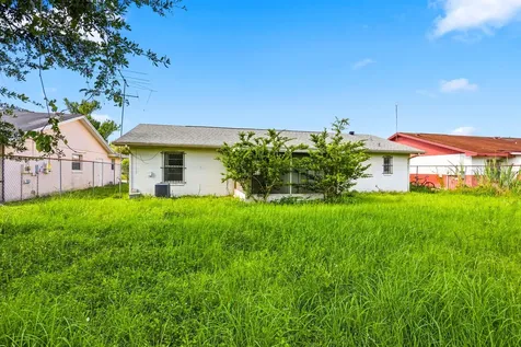 2737 Myakka Drive Orlando FL 32839