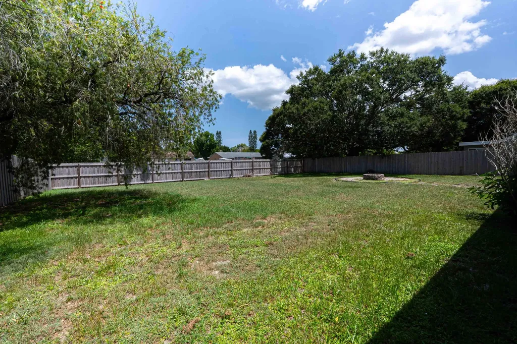 286 SW Kentwood Road Port St Lucie FL 34953