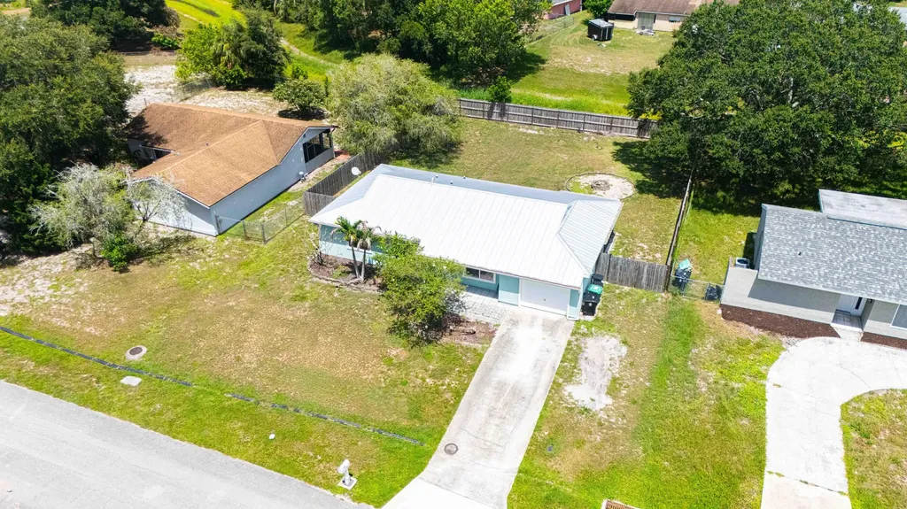 286 SW Kentwood Road Port St Lucie FL 34953