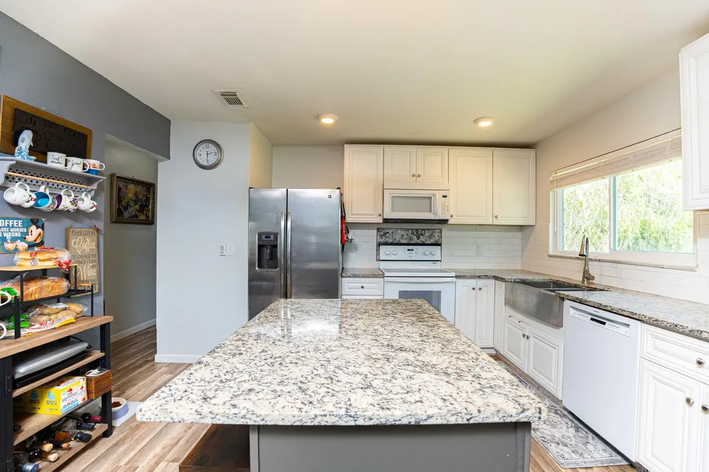 286 SW Kentwood Road Port St Lucie FL 34953