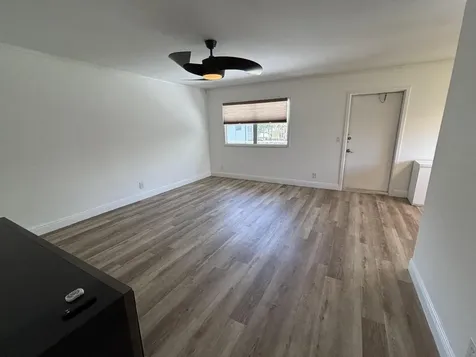 652 Flanders N Delray Beach FL 33484