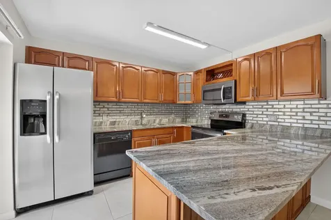 2887 SW 22nd Circle Delray Beach FL 33445