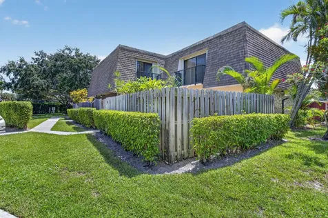 2887 SW 22nd Circle Delray Beach FL 33445