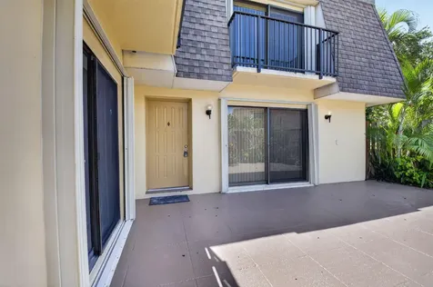 2887 SW 22nd Circle Delray Beach FL 33445