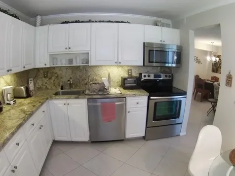 22 Capri A Delray Beach FL 33484
