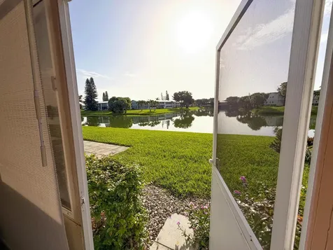 29 Berkshire B West Palm Beach FL 33417