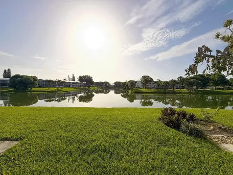29 Berkshire B West Palm Beach FL 33417