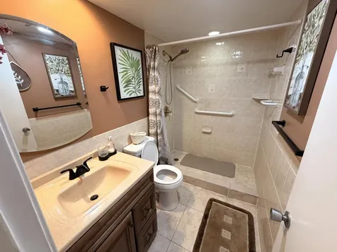 29 Berkshire B West Palm Beach FL 33417
