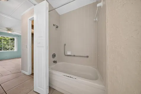 7300 20th Street Vero Beach FL 32966