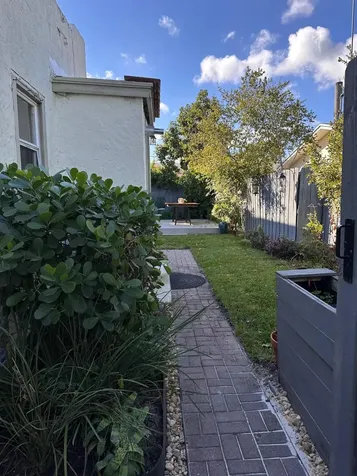 4707 Garden Avenue West Palm Beach FL 33405