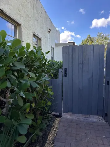 4707 Garden Avenue West Palm Beach FL 33405