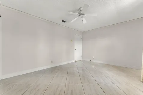 6083 Sunberry Circle Boynton Beach FL 33437