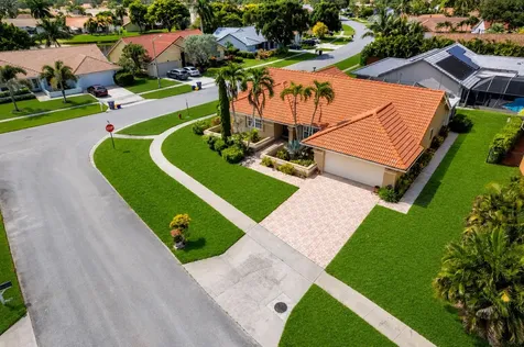 6083 Sunberry Circle Boynton Beach FL 33437