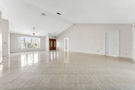 6083 Sunberry Circle Boynton Beach FL 33437