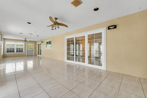 6083 Sunberry Circle Boynton Beach FL 33437