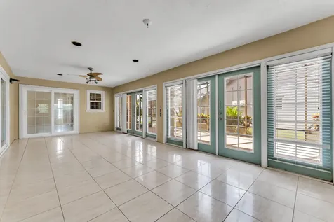 6083 Sunberry Circle Boynton Beach FL 33437
