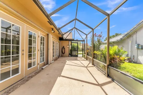6083 Sunberry Circle Boynton Beach FL 33437