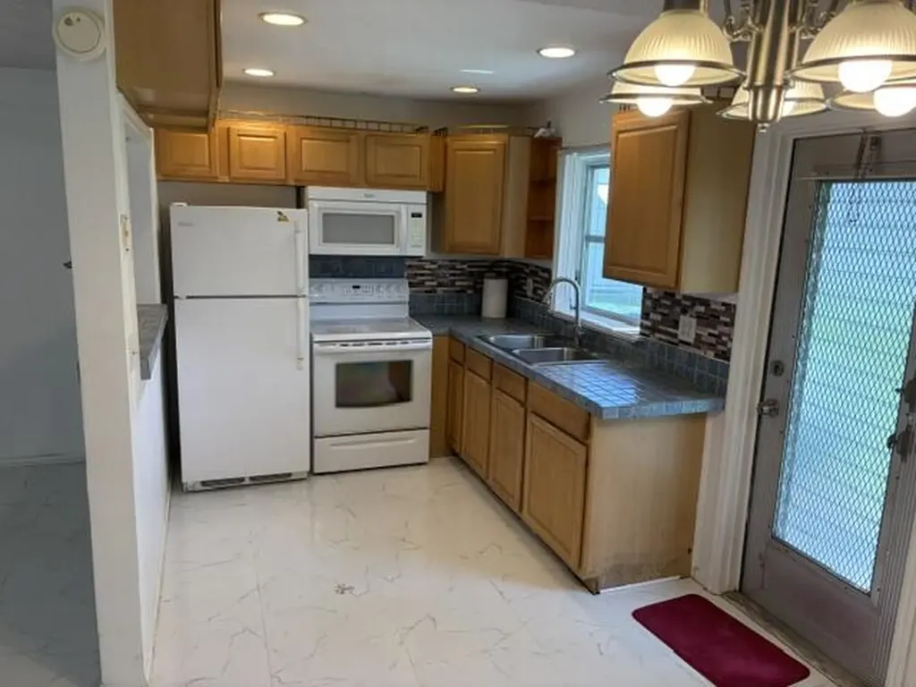 4315 NW 1st Terrace Deerfield Beach FL 33064