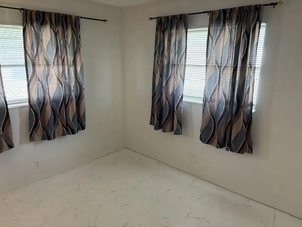 4315 NW 1st Terrace Deerfield Beach FL 33064
