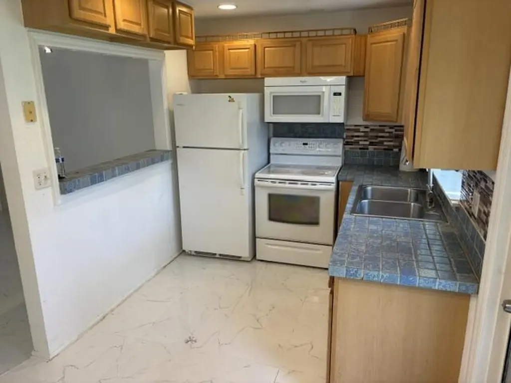 4315 NW 1st Terrace Deerfield Beach FL 33064