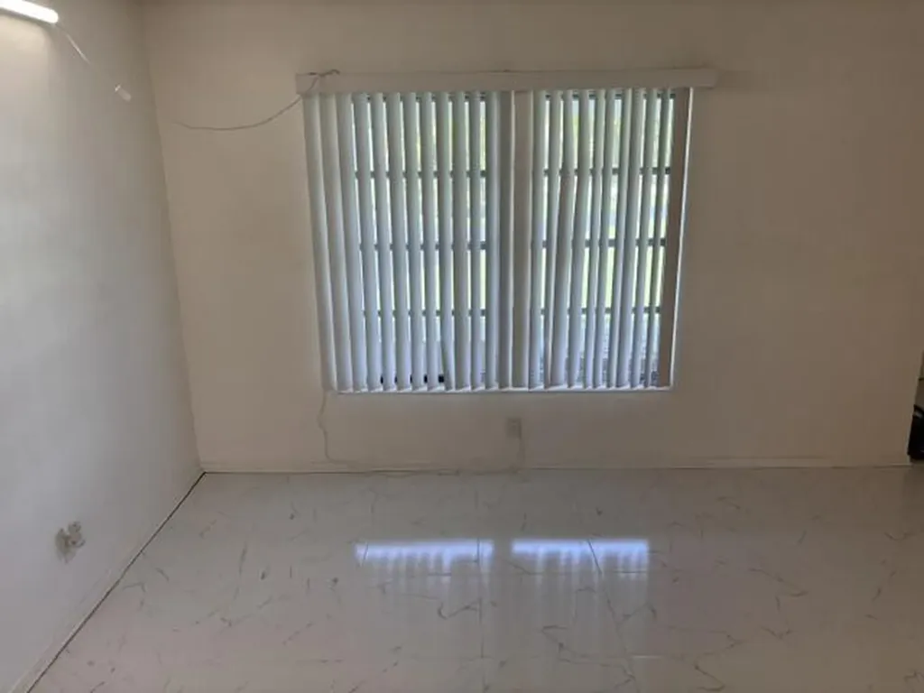 4315 NW 1st Terrace Deerfield Beach FL 33064