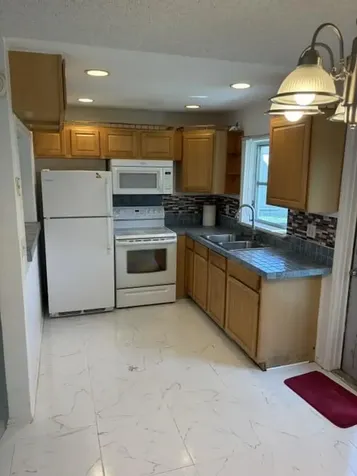 4315 NW 1st Terrace Deerfield Beach FL 33064