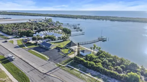 18947 SE Federal Highway Jupiter FL